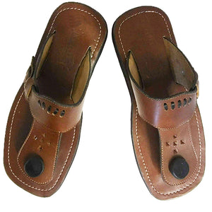 Ngaye Sandals: Brown (Unisex)